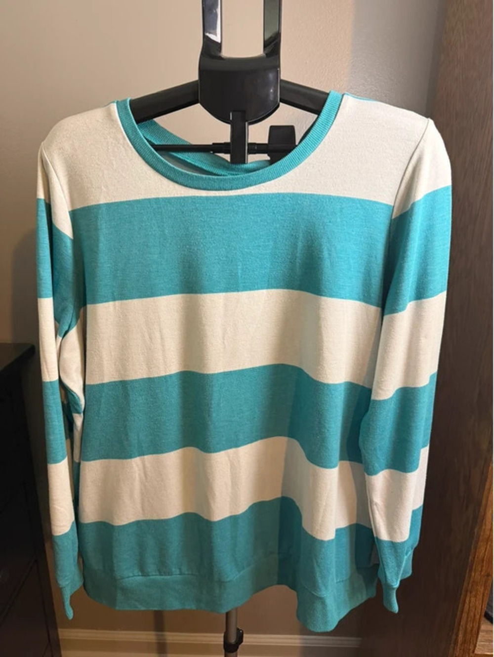 Torrid Sleep Aqua & White Striped 2-Piece Lounge Set Size Sweater 1/Pants 2